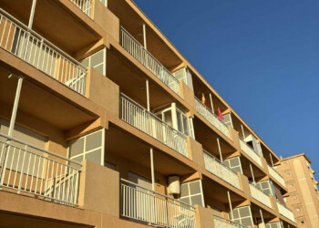 REPARACIÓN DE PATOLOGÍAS EN EDIFICIO EN LA MANGA REPARACIÓN DE PATOLOGÍAS EN EDIFICIO EN LA MANGA