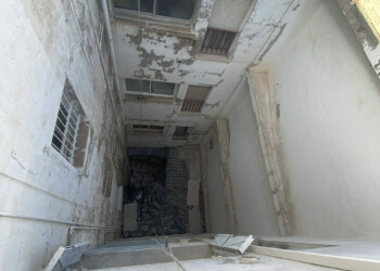 REPARACIÓN DE PATOLOGÍAS EN PATIO INTERIOR DE VIVIENDAS REPARACIÓN DE PATOLOGÍAS EN PATIO INTERIOR DE VIVIENDAS