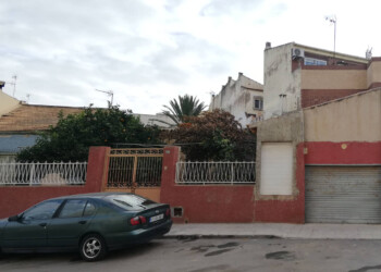 DEMOLICIÓN DE VIVIENDA Y CONSTRUCCIONES ANEXAS 2 DEMOLICIÓN DE VIVIENDA Y CONSTRUCCIONES ANEXAS 2