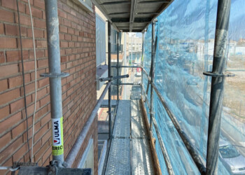 ELIMINACIÓN DE APLACADA EXISTENTE SOBRE CANTOS DE FORJADO PARA ELIMINAR RIESGO DE DESPRENDIMIENTO 2 ELIMINACIÓN DE APLACADA EXISTENTE SOBRE CANTOS DE FORJADO PARA ELIMINAR RIESGO DE DESPRENDIMIENTO 2